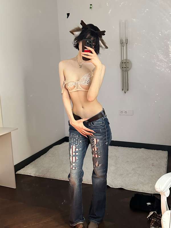 @YourSmallDoll