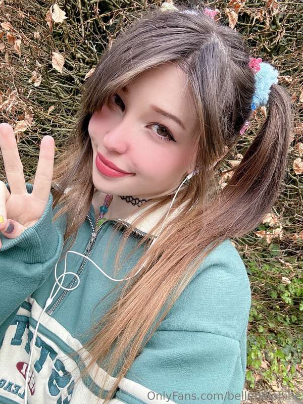 @belledelphine